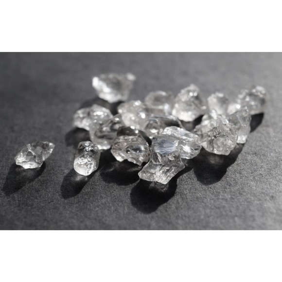 5 pcs size 10-20mm Quartz Raw Rough Natural Bulk Stones Small Raw - Picture 1 of 3